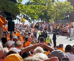 A Vol's Walk: A Book by Tennessee Fans... for Tennessee Fans A Vol's Walk: A Book by Tennessee Fans... for Tennessee Fans