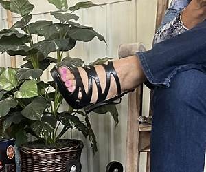 Aunt's Sexy Feet And More