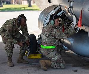 CREW CHIEF, \ CREW CHIEF, \