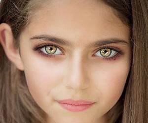 Golden Eyes (Violet Eyes, #4) Golden Eyes (Violet Eyes, #4)