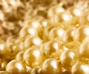 Heaps of Pearl (October Daye, #8.1) Heaps of Pearl (October Daye, #8.1)