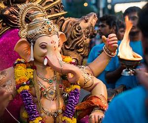 Hindu Rites and Rituals: Origins and Meanings Hindu Rites and Rituals: Origins and Meanings