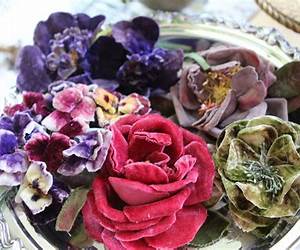 How to Make Handmade Flowers -- A Vintage Guide to Making Flowers for Millinery and Fashion Trimmings How to Make Handmade Flowers -- A Vintage Guide to Making Flowers for Millinery and Fashion Trimmings