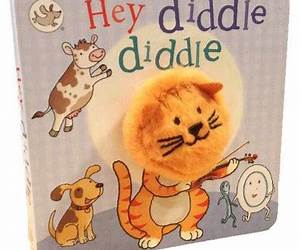 Little Learners Hey Diddle Diddle Finger Puppet Book Little Learners Hey Diddle Diddle Finger Puppet Book