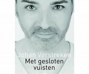 Met gesloten vuisten