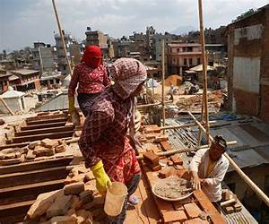 Rebuilding Nepal: One Earthbag At A Time