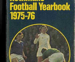 Rothmans Football Yearbook 1975-76 Rothmans Football Yearbook 1975-76