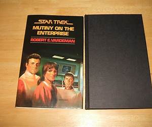 The Enterprise Mutiny (Star Trek Gold Key, #14) The Enterprise Mutiny (Star Trek Gold Key, #14)