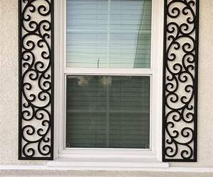The Room with the Iron Shutters (Dr. Hailey, #9)
